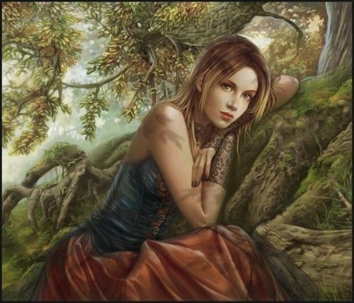 Femme assise dans une forêt