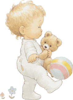 enfant qui joue à la balle et son ours 15