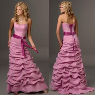 Belle robe de soirée rose
